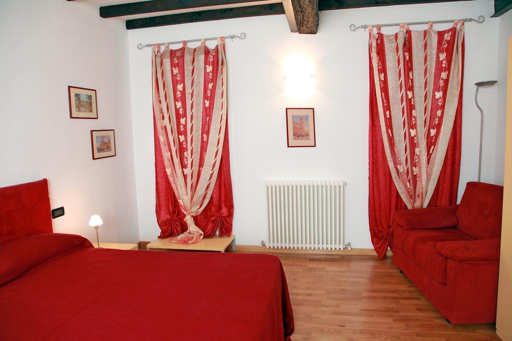 Il Sipario Bed & Breakfast Ferrara Oda fotoğraf