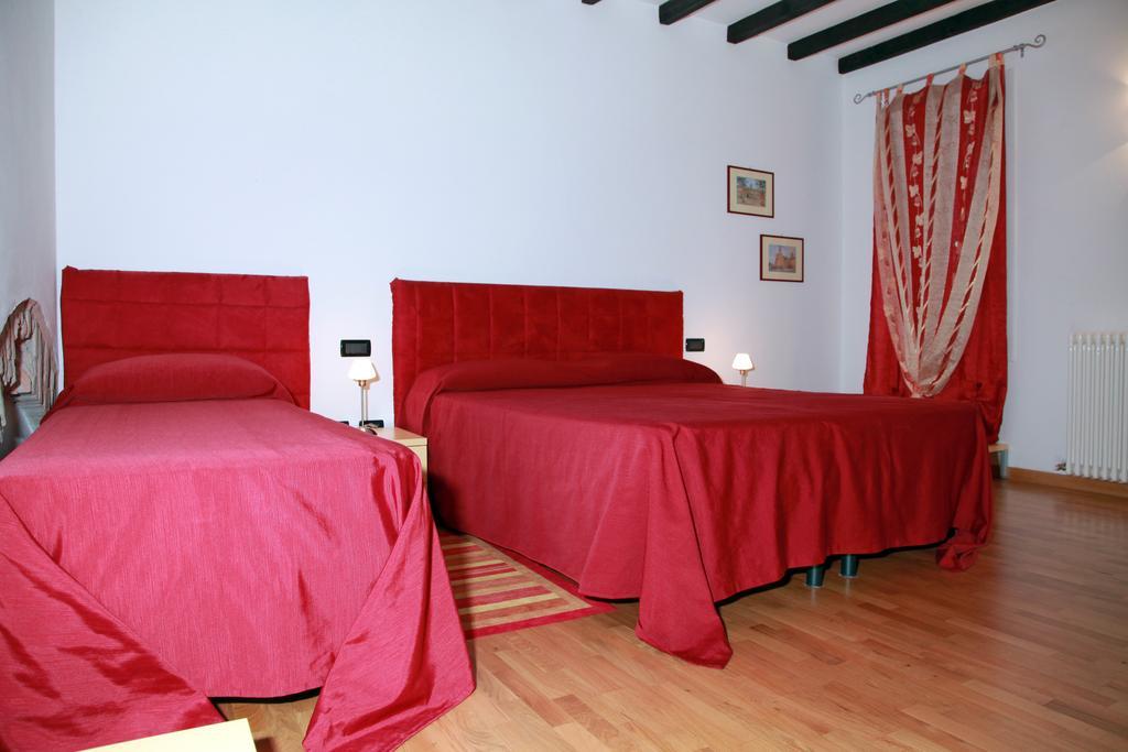 Il Sipario Bed & Breakfast Ferrara Oda fotoğraf